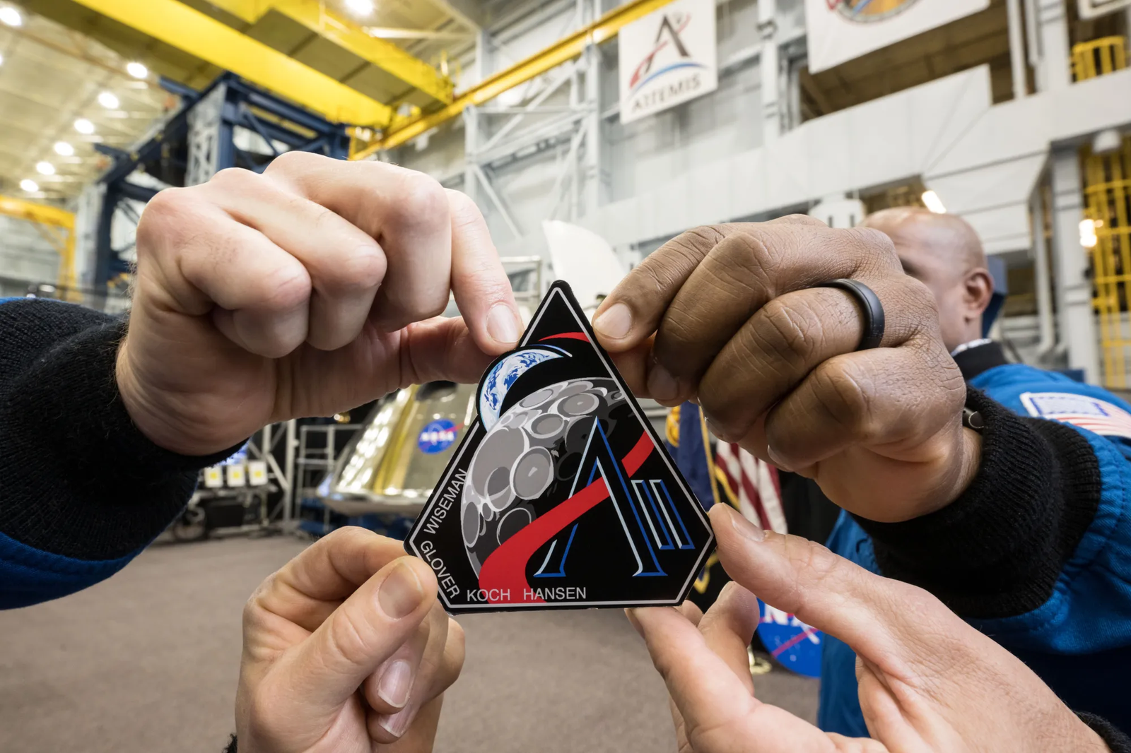 Parche de misión Artemis II: detalle ampliado